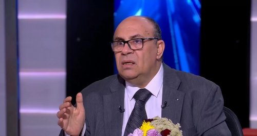 سيدة صدمت الداعية مبروك عطية بما طلبه خطيب بنتها منها.. شوف دلوقتي انفعاله ورده المفاجئ