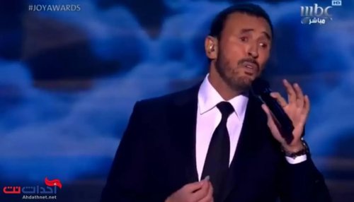 الحديقة وحوض السباحة سيذهلك.. الكاميرات تدخل أخيراً قصر العجائب الذي أخفاه القيصر كاظم الساهر ويعيش فيه حياة الملوك!