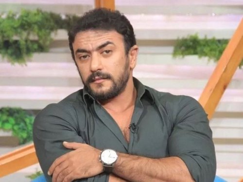 لن تصدق من كانت خطيبة أحمد العوضي قبل زواجه بـ ياسمين عبدالعزيز !! هذه الحسناءلن تصدق من كانت خطيبة أحمد العوضي قبل زواجه بـ ياسمين عبدالعزيز !!