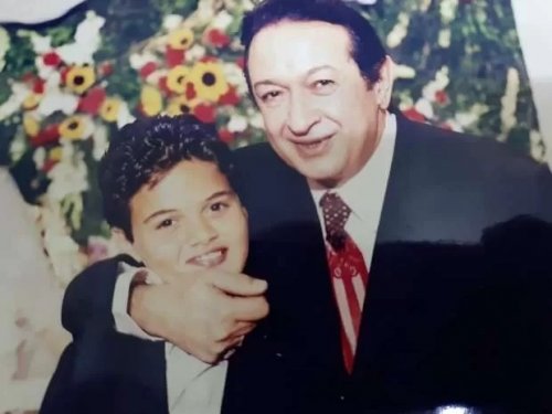 ظهور (مفزع)للطفل سمير نجل نور الشريف في (الحاج متولي).. شوف دلوقتي كيف غدر به الزمن!صورة