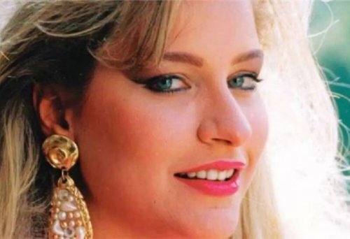 حسناء الفن من عائلة مالكة وتزوجت 3 مرات منهم فنان شهير.. جوانب خفية لا تعرفها عن حياة شيرين سيف النصر