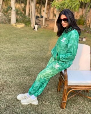 الكاميرا تدخل أخيراً (قصر العجائب) الذي تعيش فيه الفنانة المصرية دنيا سمير غانم حياة الأميرات.. المطبخ سيذهلك!شوف دلوقتي