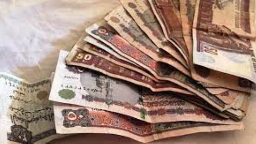 بالأرقام.. الجنيه المصري يتراجع أمام الدولار إلى أقل مستوى في 5 سنوات