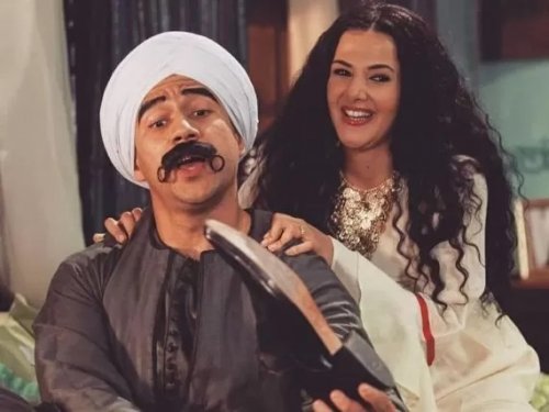 سألوا الفنانة دنيا سمير غانم عن سبب تحريمها العمل مع أحمد مكي في (الكبير أوي) فكشفت ما حدث لها في الكواليس!