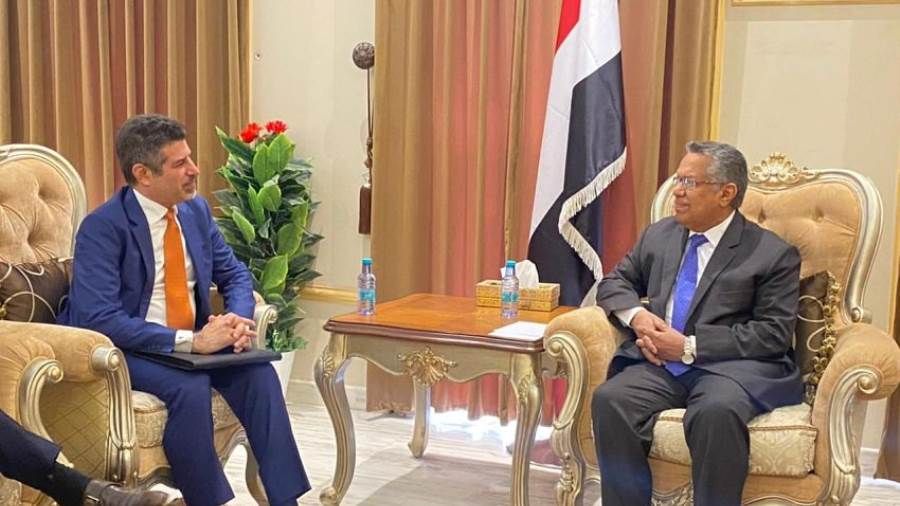 رئيس مجلس الشورى يلتقي السفير الامريكي لدى بلادنا