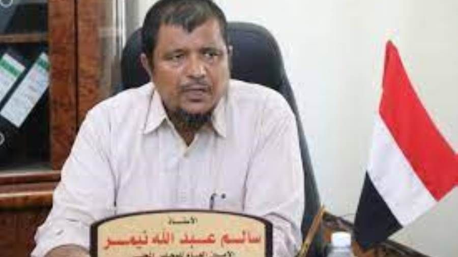 نيمر وبن عويض يتفقدان سير العمل في عدد من المرافق الأمنية والمؤسسات الحكومية بالمهرة