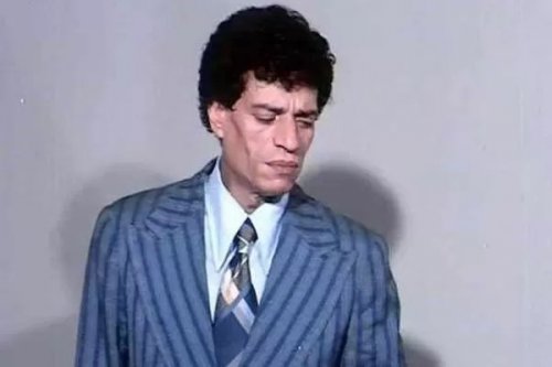 من اشهر نجوم الفن إلى متسول يأكل وجبة واحدة.. مأساة نجم مسلسل ’’المال والبنون‘‘ الذي تخلى عنه الجميع قبل وفاته.. لن تتخيل من يكون ؟!