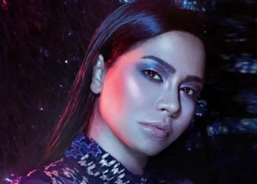 النجمة المصرية شيرين عبد الوهاب تكشف عن عدد حكايات حبها.. هل أحبت من طرف واحد؟