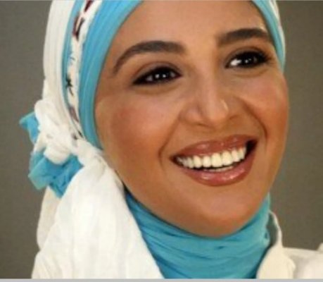 إبنة حنان ترك تخطف الأنظار في أول ظهور لها.. كبرت وصارت أجمل من أمها !ملامحها جميلة جداً...شوف دلوقتي