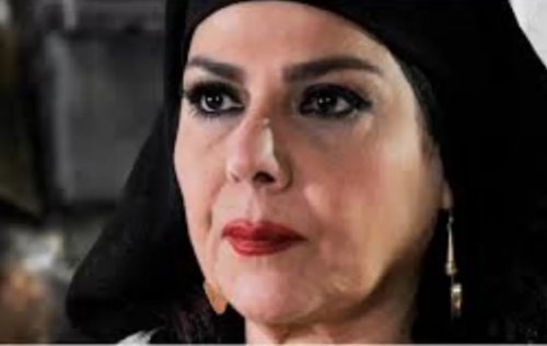 تفوق بوسامته على توم كروز ..النجمة صباح الجزائري تصدم الجمهور بصورة مع ابنها الكبير.. لن تصدق ابنها!