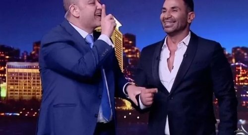 الإعلامي المصري عمرو اديب يحرج احمد سعد على الهواء.. (مش هستضيفك في برنامجي تاني).. ماحصل صادم