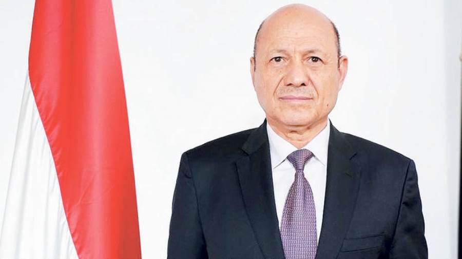 رئيس مجلس القيادة يتلقى برقيتي تهنئة من مديري منظمتي التنمية الصناعية والا يسيسكو