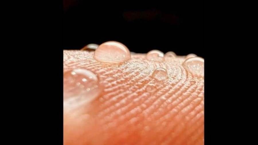 قصة الشاب المصري كريم فريد الذي احتفت شركة أبل بصورته