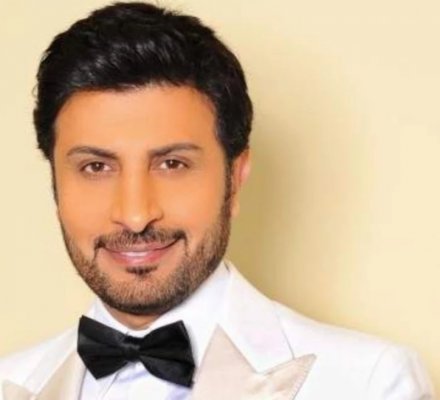 صورة صادمة ونادرة للمطرب ماجد المهندس قبل الشهرة.. قبيح جداً والجميع يعلق هي الفلوس تعمل كده