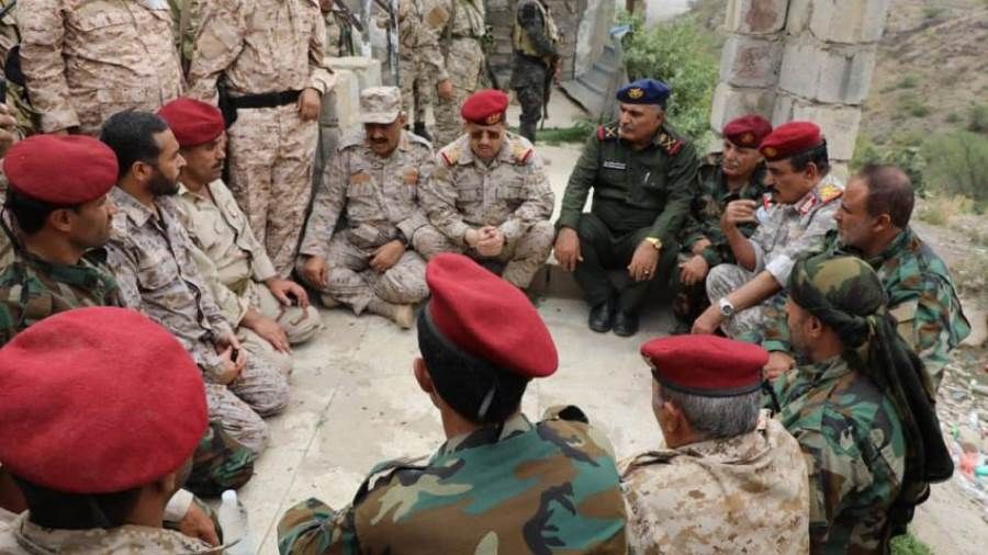 المقدشي يتفقد الوحدات العسكرية في جبهات محافظة الضالع