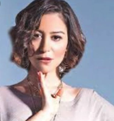 اليكم حقيقية زواج منة شلبي من النجم أحمد عز في ليلة العيد التي ظهرت مفاجأة صادمت الجميع!.. أول تعليق من والدتها زيزي مصطفى يؤكد هذا الأمر