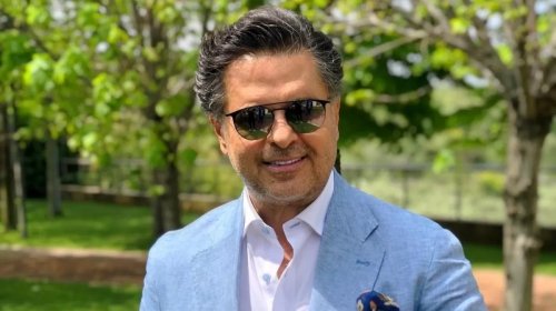 بعد قميصه الانثوي الوردي .. نجل راغب علامة يواصل إثارة الجدل ويرتدي خلخالًا في قدمه.. صورة صادمة!