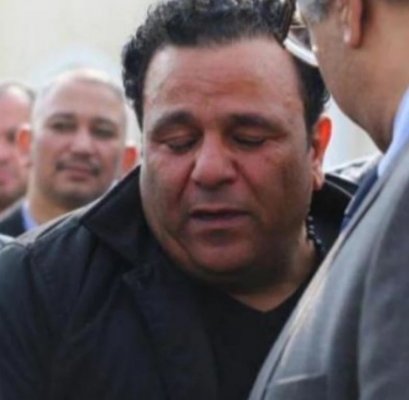 إسرائيل قتلت أخي .. الفنان محمد فؤاد ينهار ويبكي على الهواء باحثَّا عن مصير جثمان شقيقه
