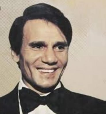 قيل بأنه لم يصلي لله ركعة واحده طوال عمره.. صورة للفنان عبد الحليم حافظ كشفت المستور! صادمة وغير متوقعه... شوف دلوقتي الصورة