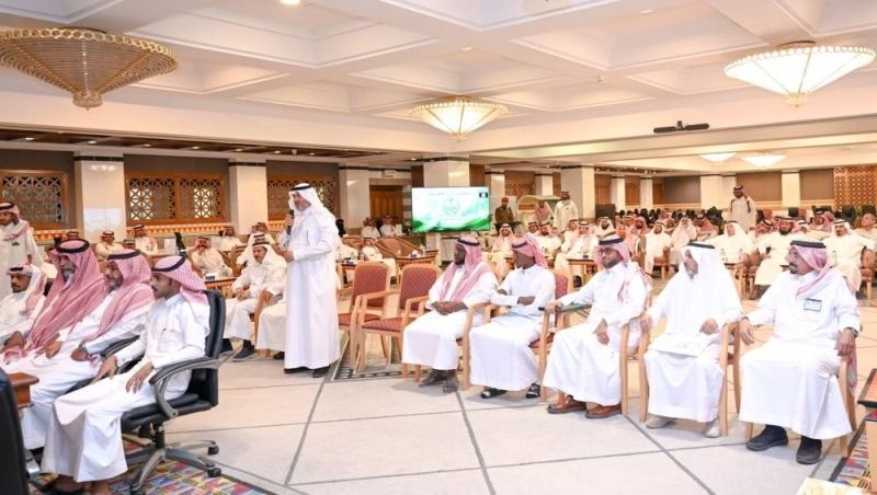 بحضور أمير عسير.. مواطن سعودي يعفو عن قاتل ابنه الوحيد دون مقابل وإنهاء نزاع قبلي امتد لأعوام (شاهد فيديو)