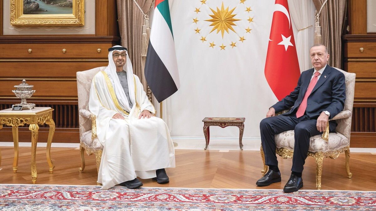 في اتصال هاتفي مع أردوغان.. محمد بن زايد يشيد باتفاق تصدير الحبوب الأوكرانية