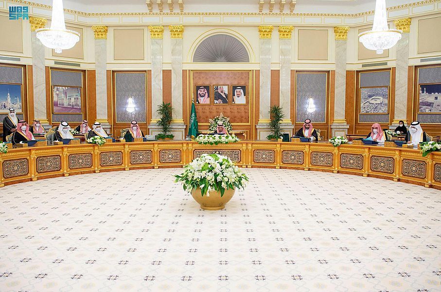 السعودية: مجلس الوزراء يعقد جلسته برئاسة خادم الحرمين ويتخذ عدداً من القرارات (فيديو+صور)