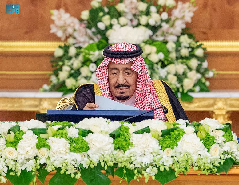 السعودية: مجلس الوزراء يعقد جلسته برئاسة خادم الحرمين ويتخذ عدداً من القرارات (فيديو+صور)