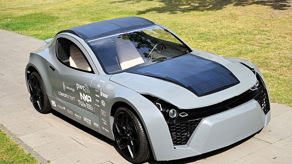 الكشف عن أول سيارة محايدة للكربون في العالم