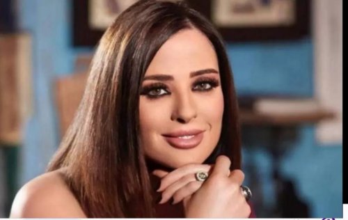 كم خدعتنا قناة mbc.. هذه هي الاعلامية وفاء الكيلاني قبل أن يتغير شكلها بعمليات التجميل كانت قبيحة ؟!شوف دلوقتي