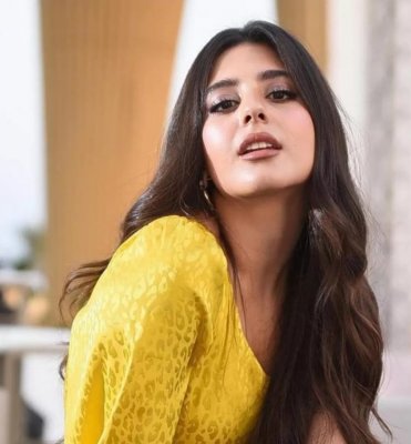 تعالي أفرجك على شقتي.. مايان السيد تفضح هذا الفنان الشهير وتكشف مافعله هذا النجم من افعال شيطانية دنيئة