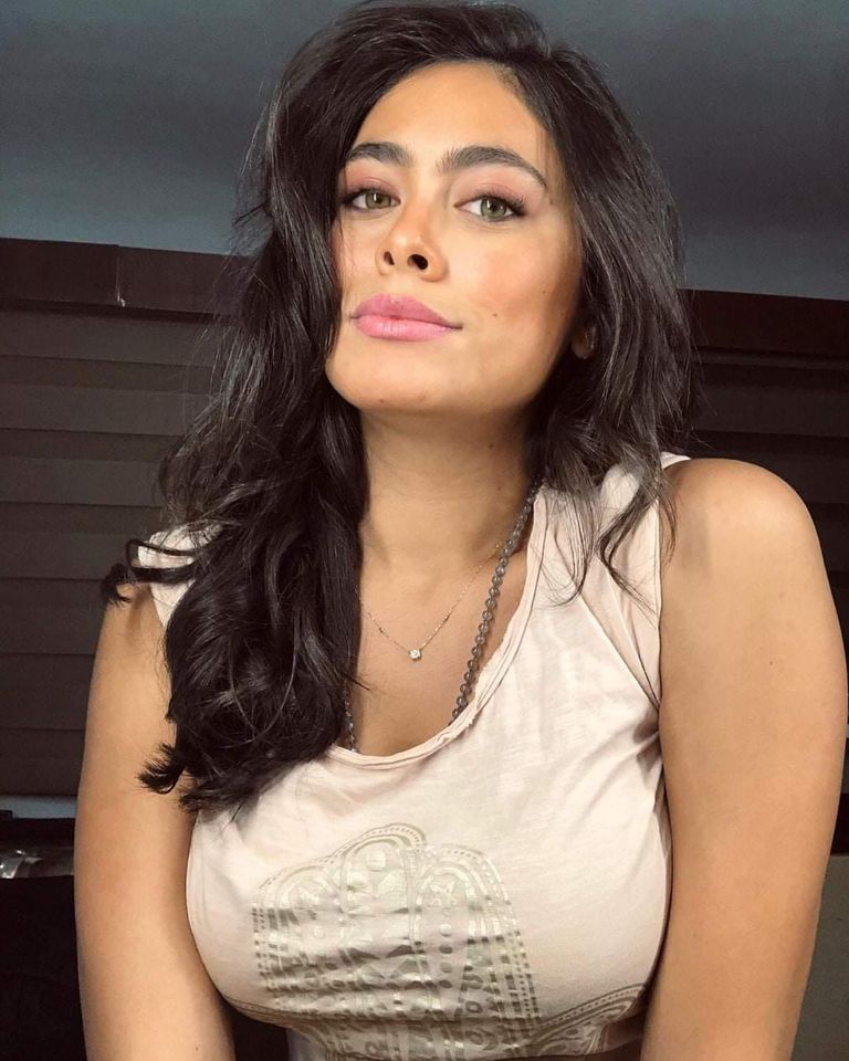 بالمايوه الأسود.. هاجر أحمد تظهر بإطلالة شاطئية لافتة