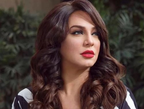 بعد طلاقها من وائل رمضان.. سألوا الفنانة السورية سلاف فواخرجي: مين أكتر ممثل نفسك تتجوزيه؟ فأجابت بكل جرأة واختارت هذا الشخص