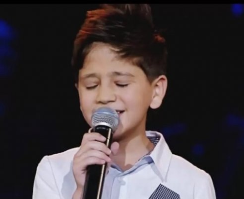 فاقت وسامتة توم كروز شوف دلوقتي : نجم ذا فويس كيدز (عبد الرحيم الحلبي) الذي أذهل كاظم ونانسي وتامر؟.. شوف دلوقتي كيف تغيرت ملامحه بعد 7 أعوام!...شوف دلوقتي