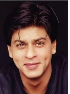 ما قاله عن النبي محمد فاجأ الجميع.. صدمة بعد كشف الديانة الحقيقية المخفية للنجم شاروخان!