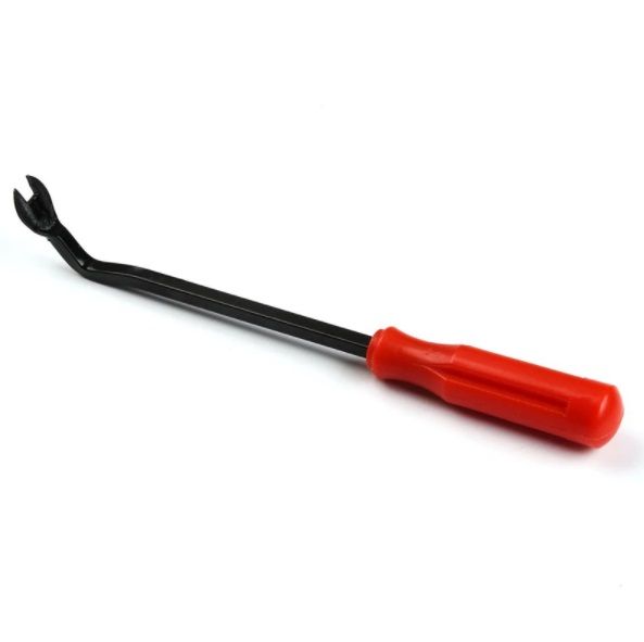 لا داعي لكسر الباب أو استدعاء العامل الفني.. طرق سهلة وبسيطة لفتح قفل الباب المعلق بدون مفتاح وخلال دقائق معدودة