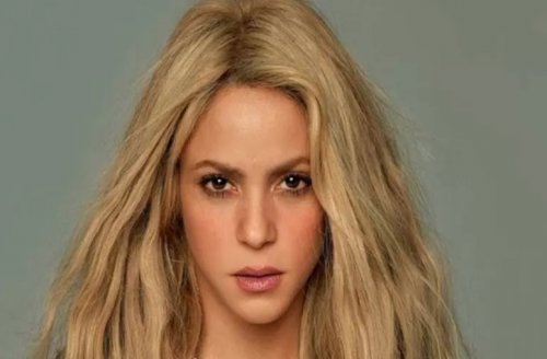 زوج شاكيرا يصدم الجميع بجاذبيته الساحرة والجمهور يعلق: أوسم من جيرارد بيكيه بمليون مره