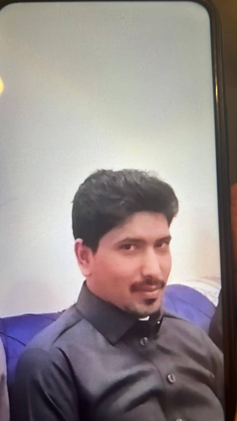 السعودية: اختفاء شاب في ظروف غامضة بالمدينة المنورة.. ووالده يكشف مواصفات آخر ملابس كان يرتديها (صور)