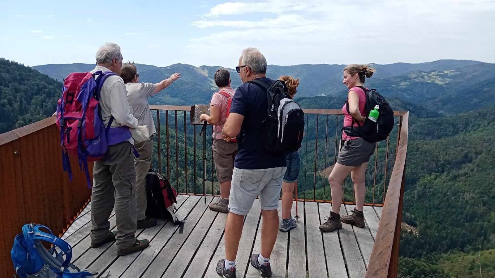 اكتشاف هياكل بحجم القارات على عمق 2000 كلم تحت الأرض