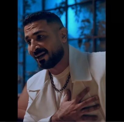 الجمهور مصدوم من ظهور أحمد سعد بهذا الشكل في السعودية ومتابع: (إرجع مصر بلاش فضائح)مافعلة من الكبائر