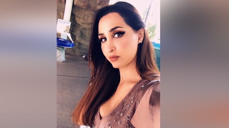 هند القحطاني تدعو متابعة لزيارة مسقط رأسها لتجربة "حياة النساء"