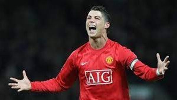 ما هي حقيقة تهديد مانشستر يونايتد لللنجم كريستيانو رونالدو بفسخ عقده؟