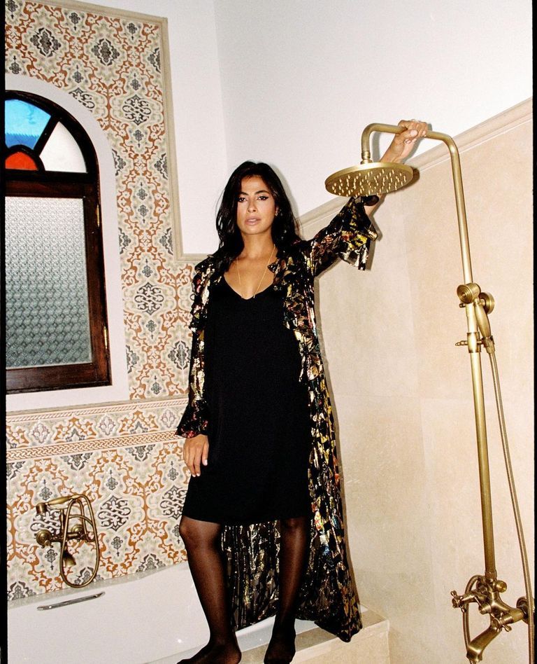 الفنانة المصرية روبي.. إغراء ببساطة وإثارة دون تكاليف