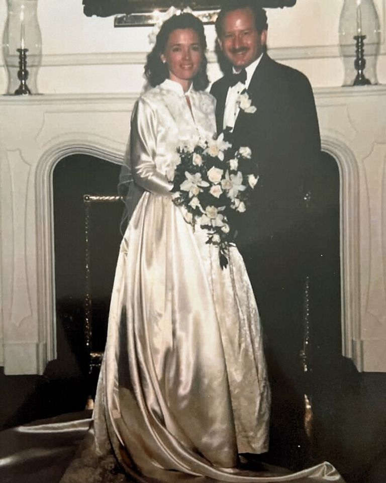 حكاية فستان ارتدته 8 عرائس في 72 عامًا (صور)