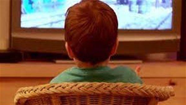 هذا ما يجذب كلا من الأطفال والبالغين عند مشاهدة التلفاز