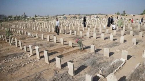 بدون رحمة ولا شفقة.. شاب مصري يمارس الرذيلة داخل القبر وعندما سألوه عن السبب كان الجواب الصادم الذي لا يخطر على بشر