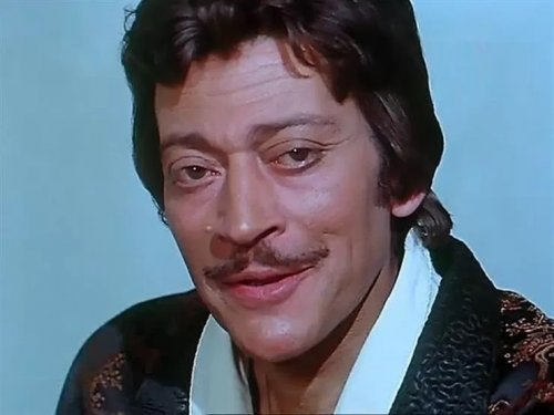 لن تصدق من تكون زوجة الراحل زين العشماوي.. فنانة شهيرة من جيل الفنانين العظماء