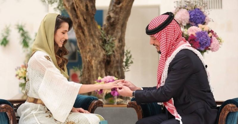 من هي السعودية "رجوة بنت خالد آل سيف" خطيبة ولي العهد الأردني الأمير الحسين بن عبدالله؟