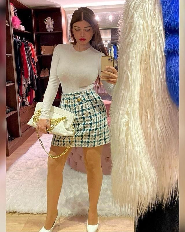 جمال وجرأة وأناقة.. ياسمين الخطيب في إطلالة ساحرة (صور)