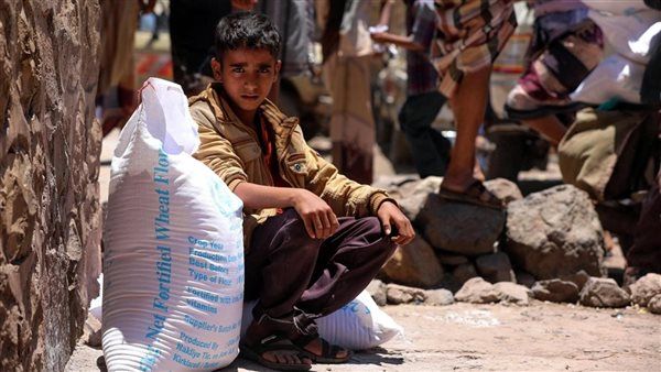 إرهاب الحوثي والقاعدة يلاحق عمال الإغاثة في اليمن