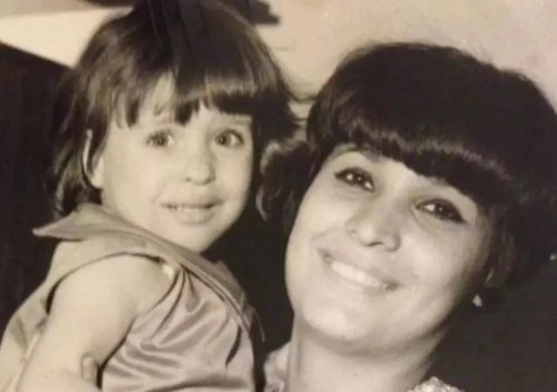 هذه الطفلة ذات الملامح البريئة تزوجت 9 مرات وأصبحت من اشهر النجمات في مصر وتسرب لها فيديو غير اخلاقي .... لن تصدق من هي؟!